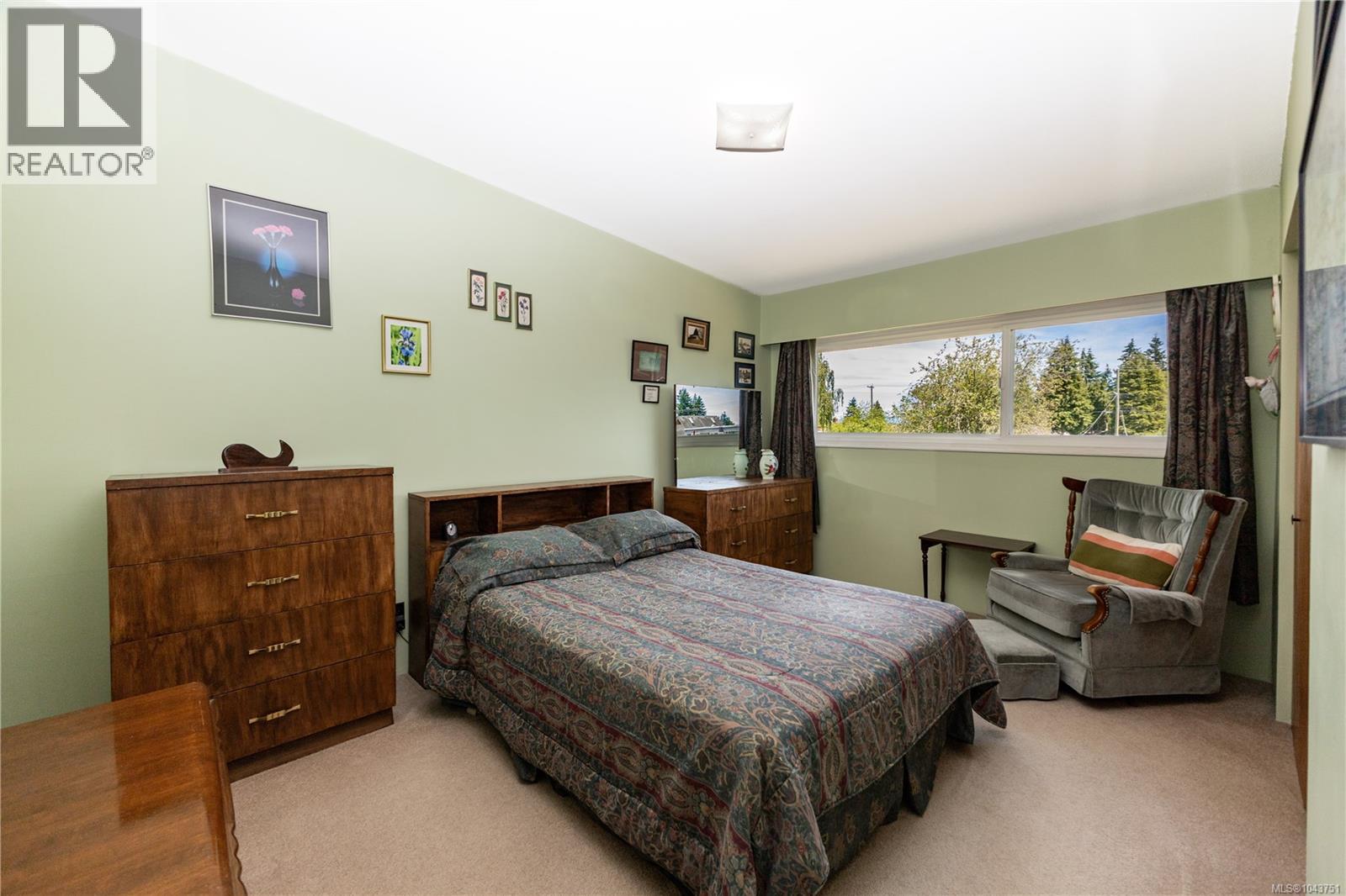 549 Dogwood St - 23