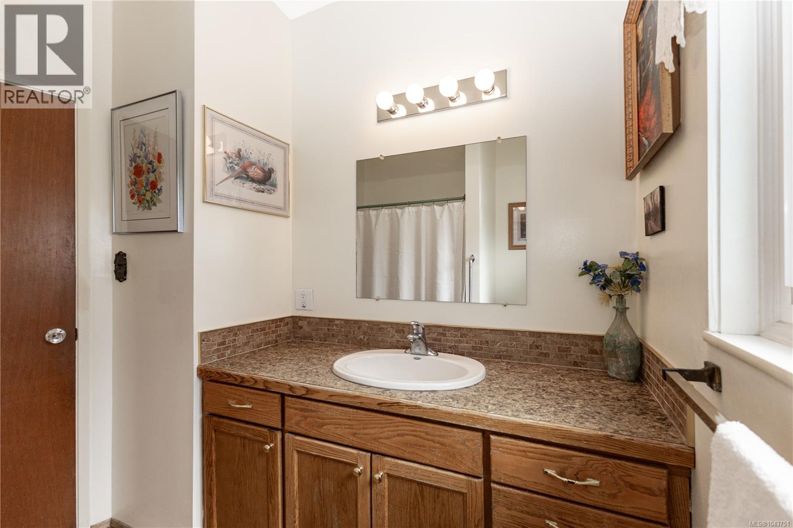 549 Dogwood St - Image 28