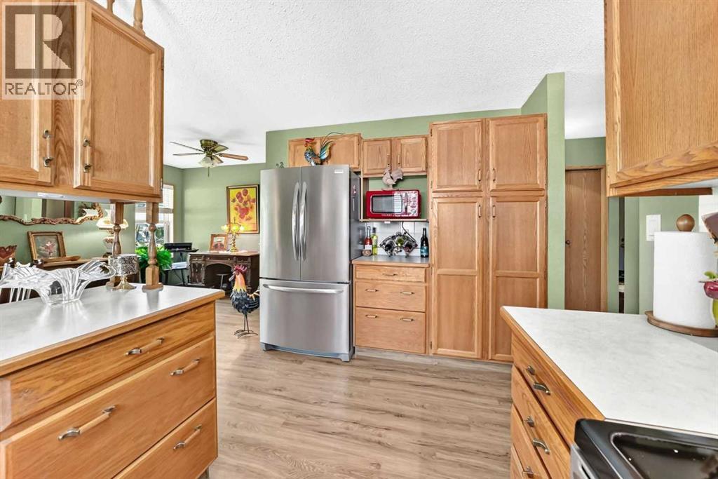#49 2821 Botterill Crescent - 10