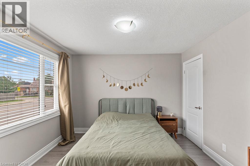 340 UPPER GAGE Avenue - Image 13