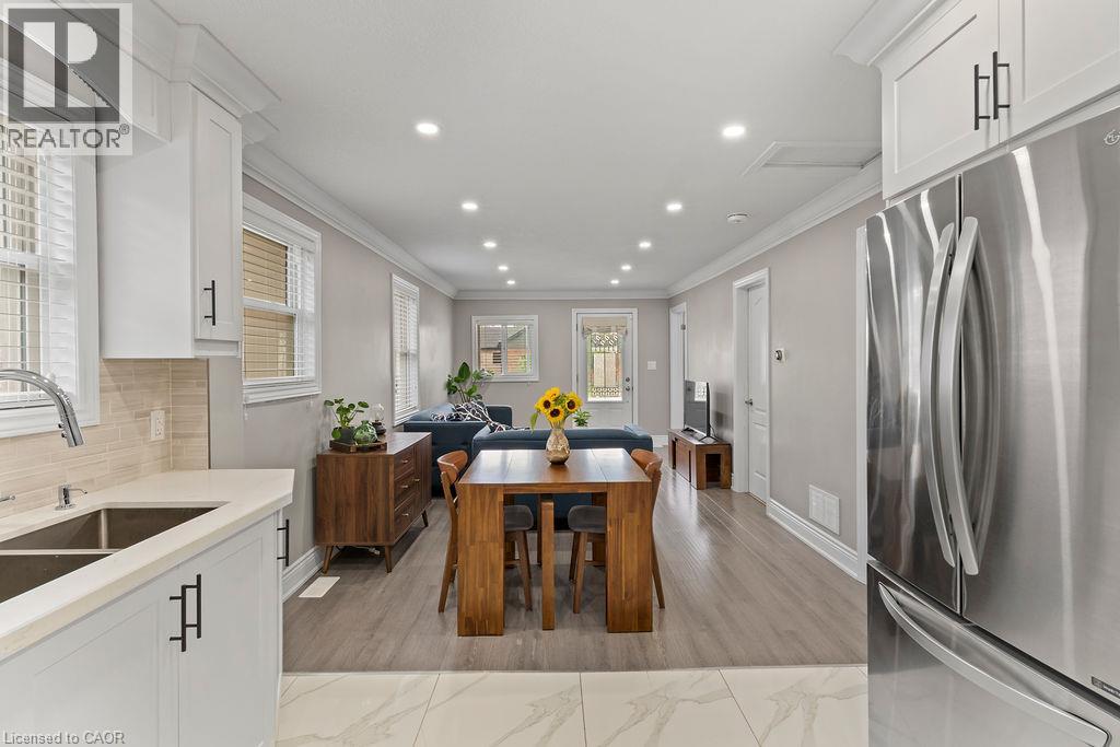 340 UPPER GAGE Avenue - Image 8