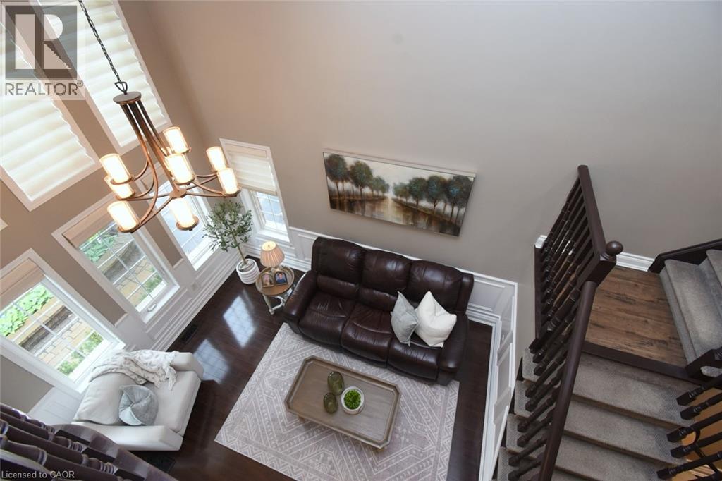 16 WOODCOTE Crescent - 9