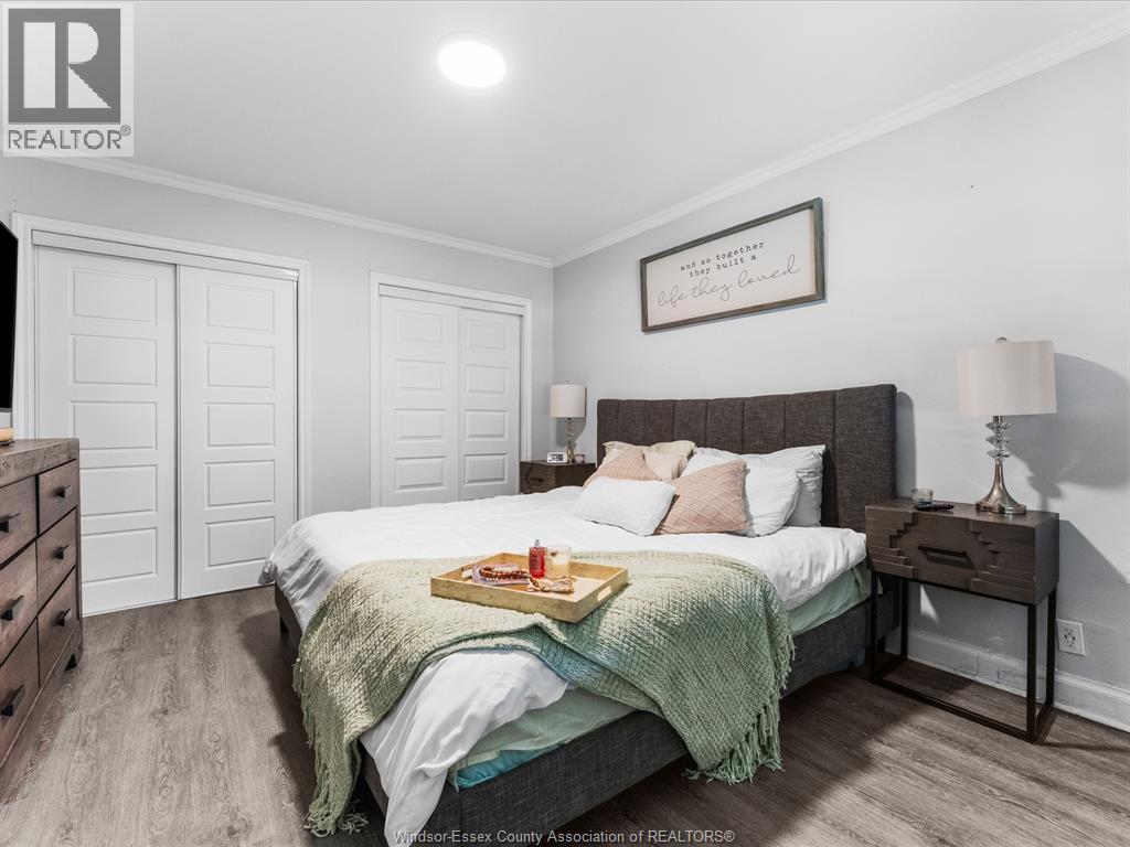 4315 ROSELAND DRIVE West - 25