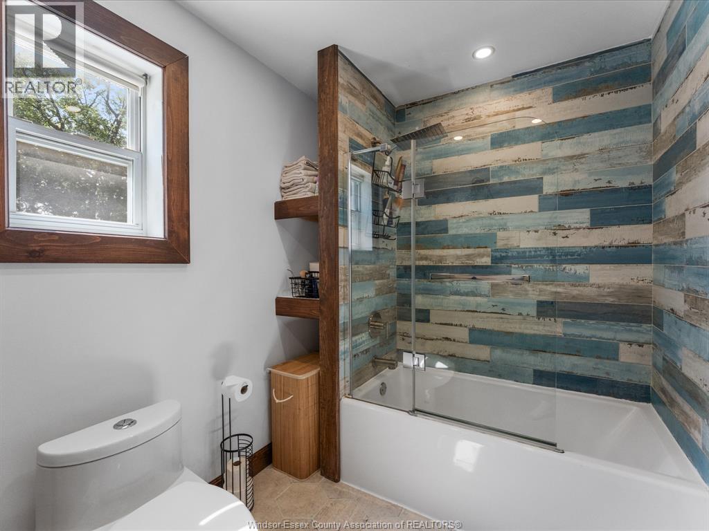 4315 ROSELAND DRIVE West - 27
