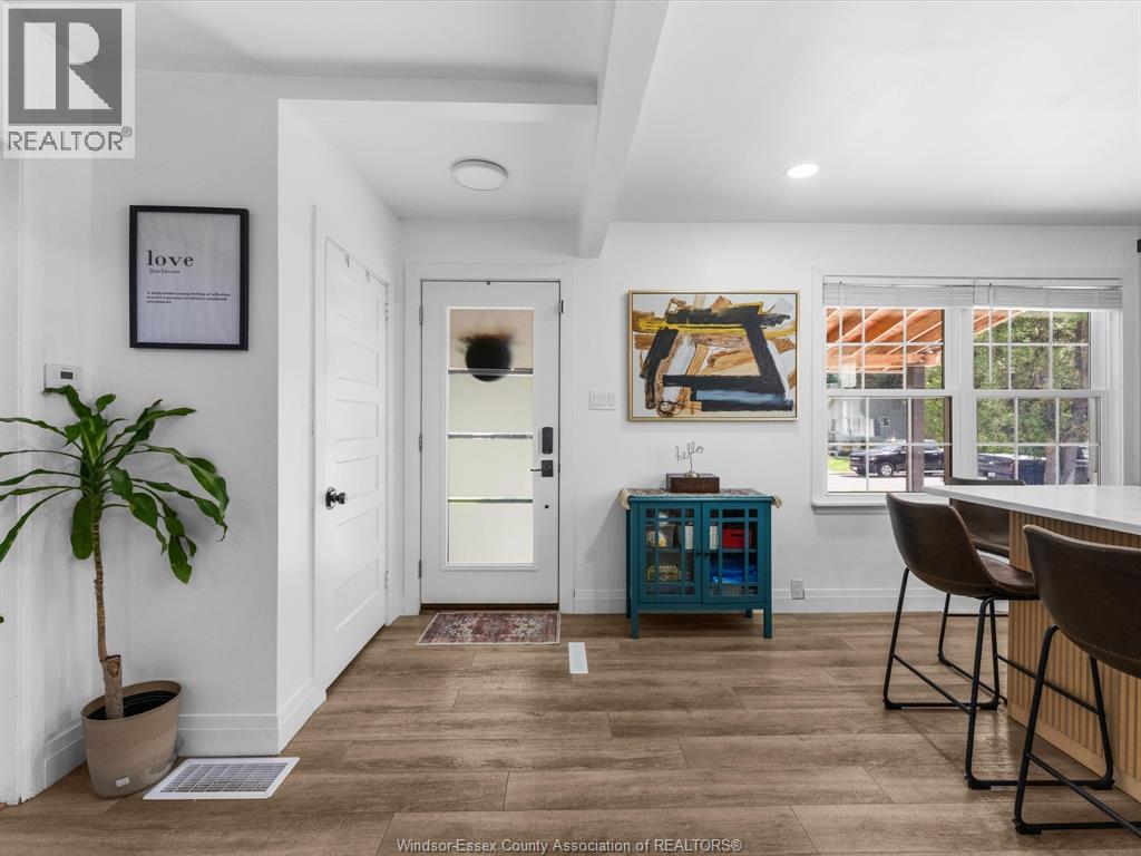 4315 ROSELAND DRIVE West - 4