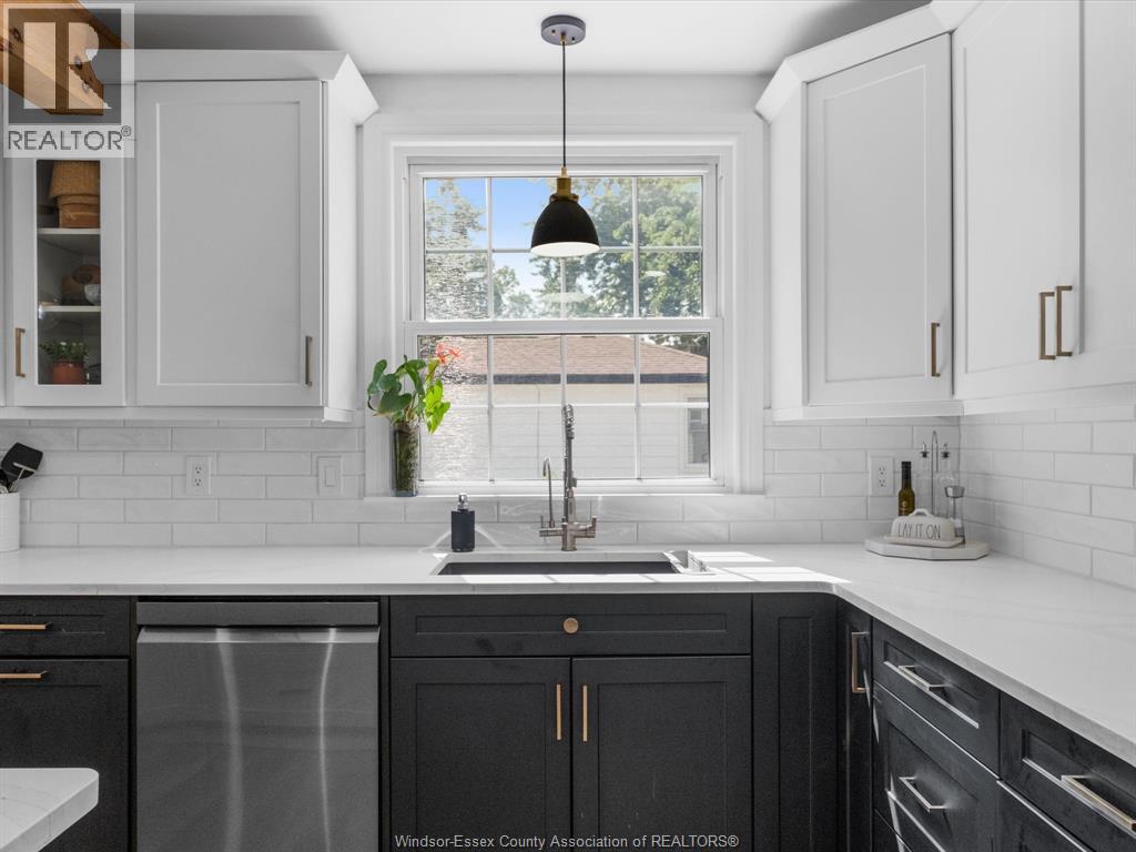 4315 ROSELAND DRIVE West - Image 9