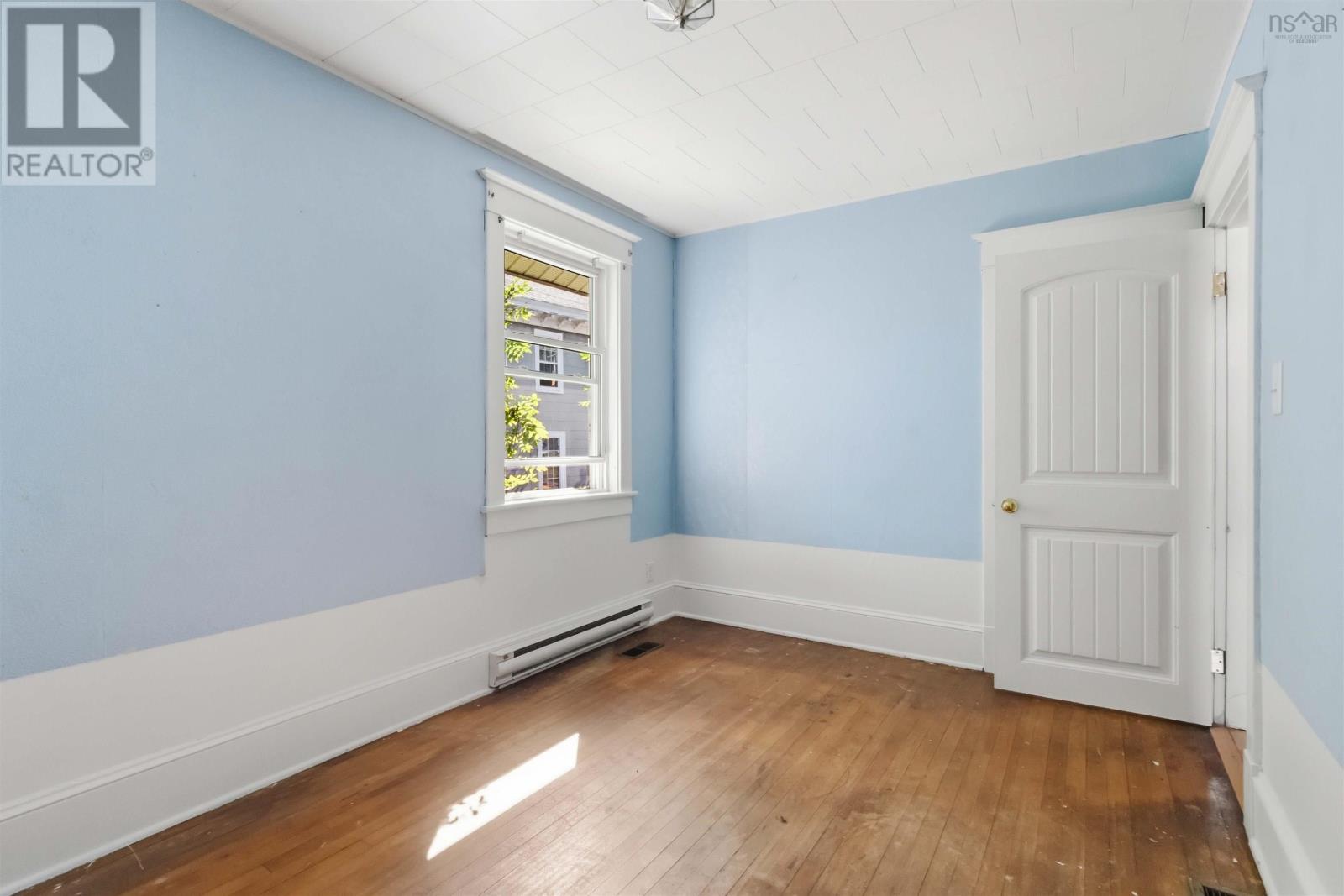 406 Main Street - 23