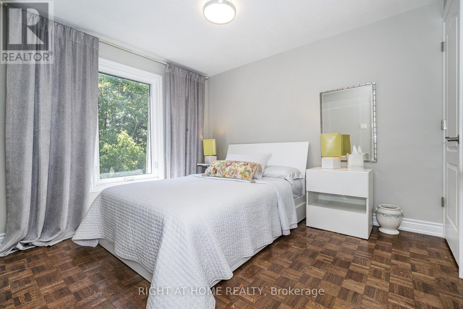 56 PENWICK CRESCENT - Image 21