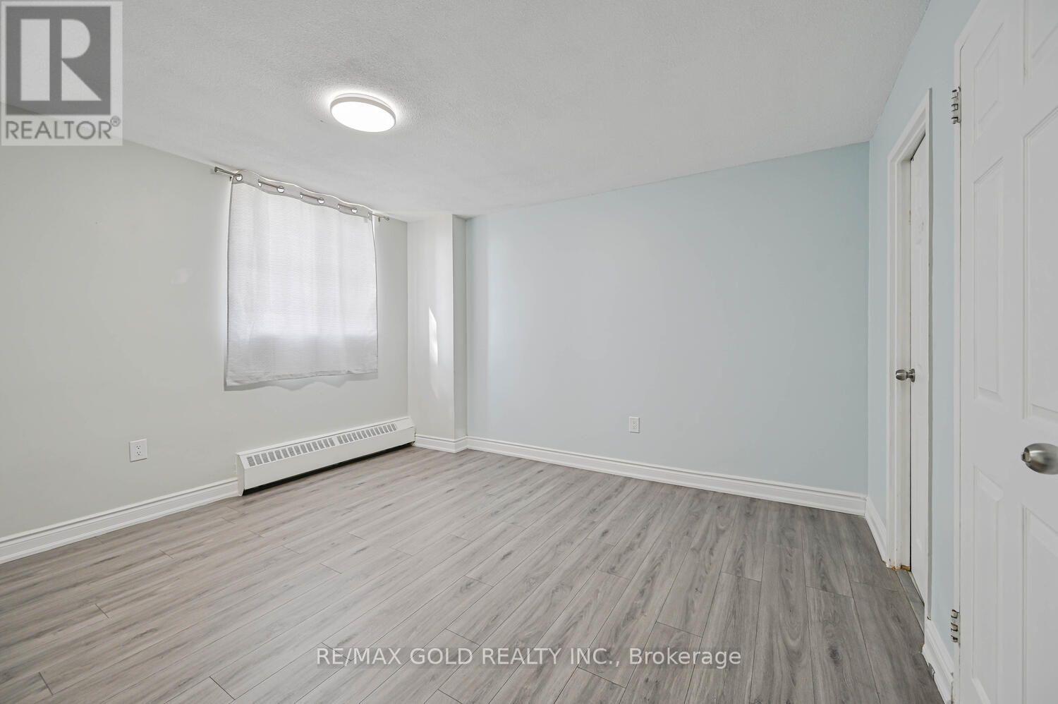 #207 60 STEVENSON ROAD - 24