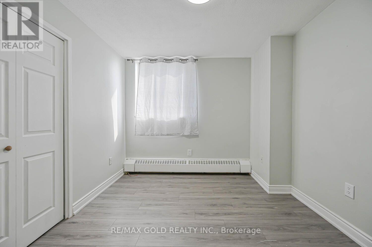 #207 60 STEVENSON ROAD - 28