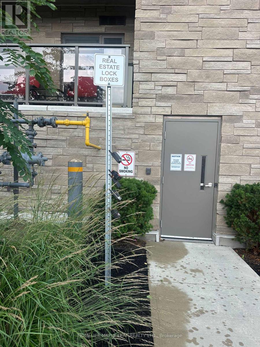 105 SPENCER AVENUE - 23