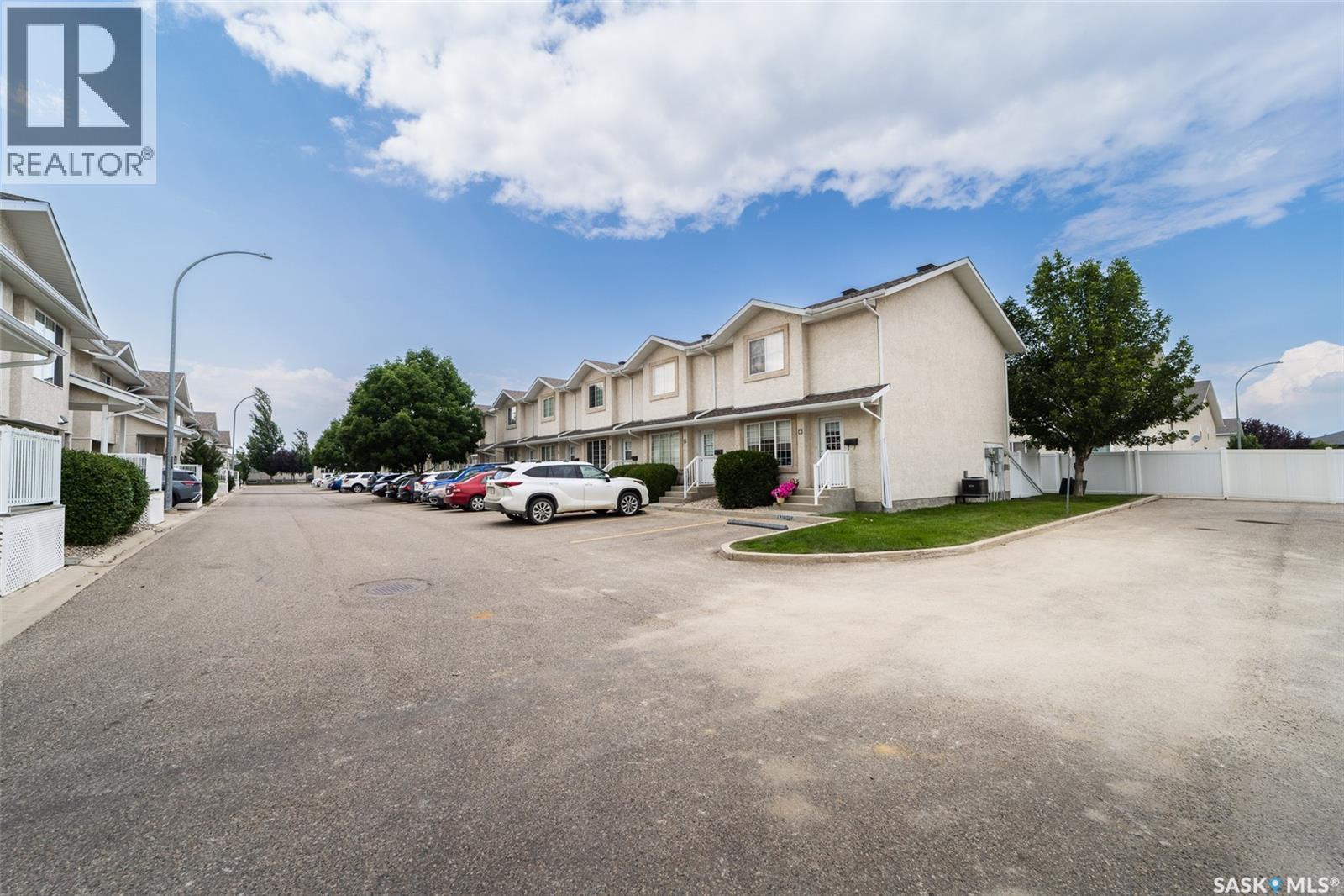 #46 2801 WINDSOR PARK ROAD - Image 2