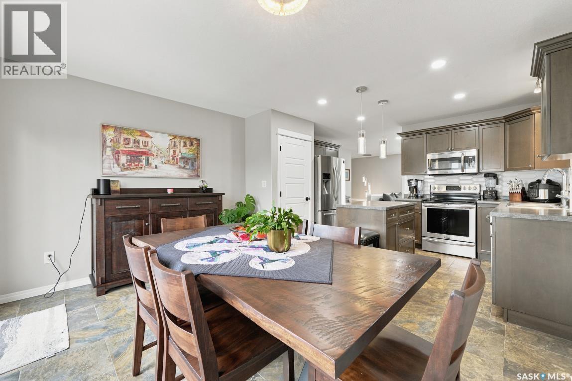 857 Reimer ROAD - 12