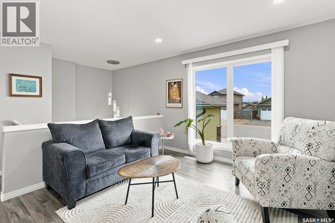 857 Reimer ROAD - 5