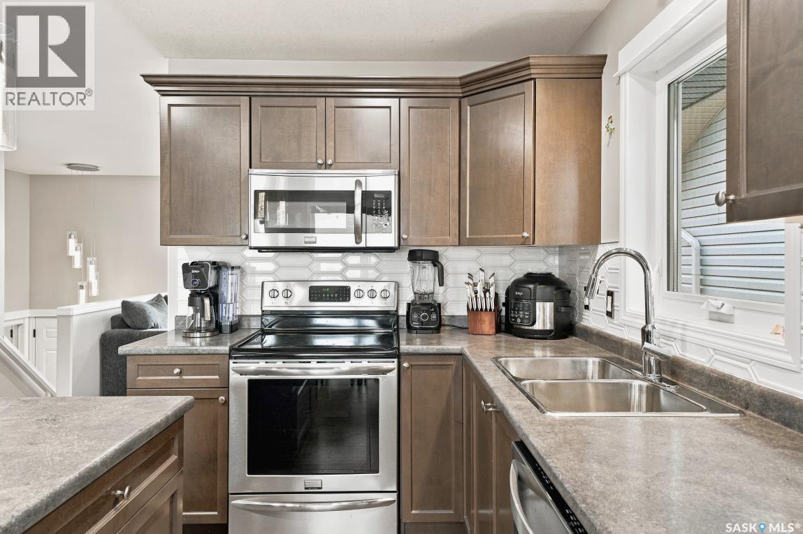 857 Reimer ROAD - Image 7