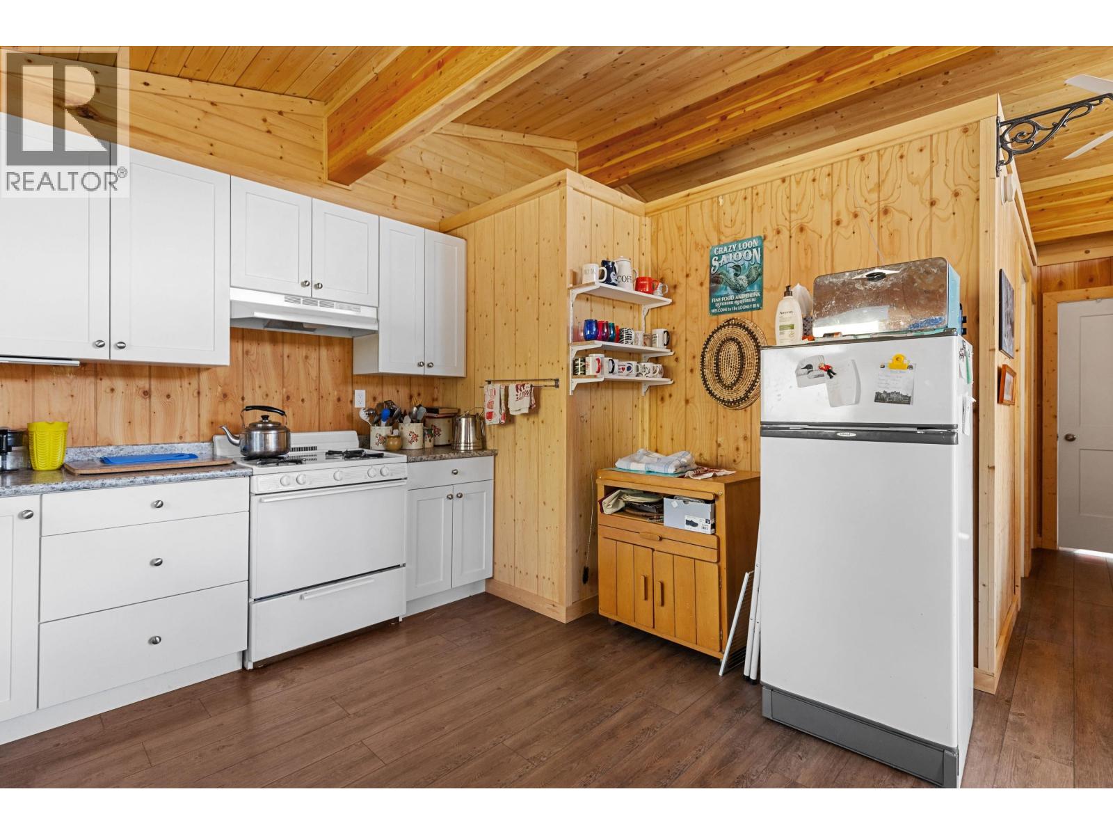 15006-15007 NORMAN LAKE ROAD - 17