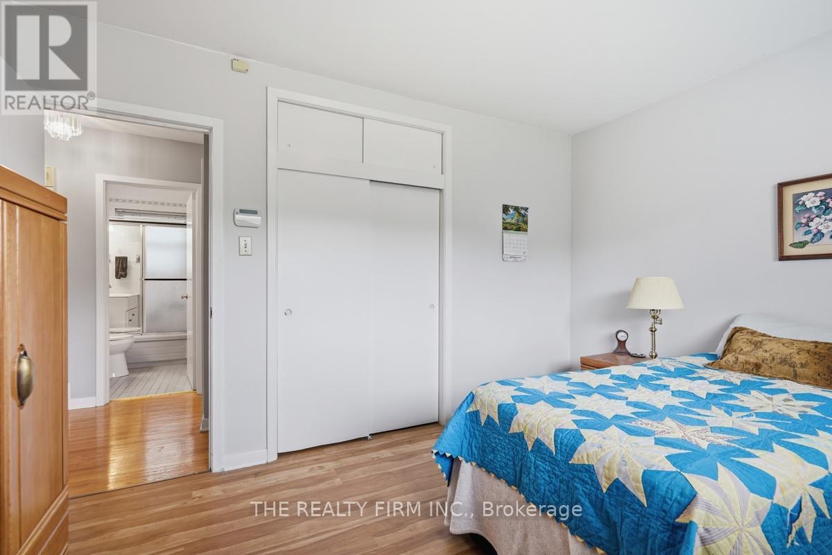 23 FRONTENAC ROAD - 22