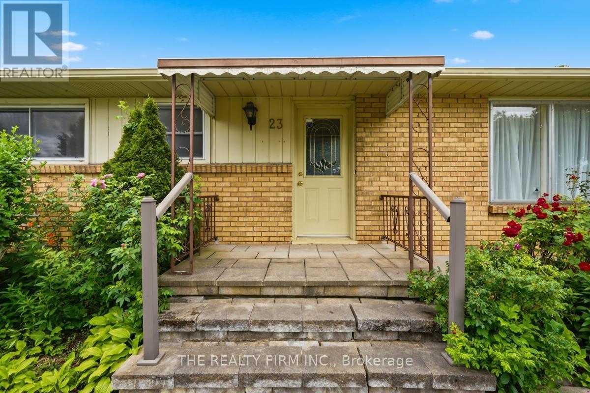23 FRONTENAC ROAD - 4