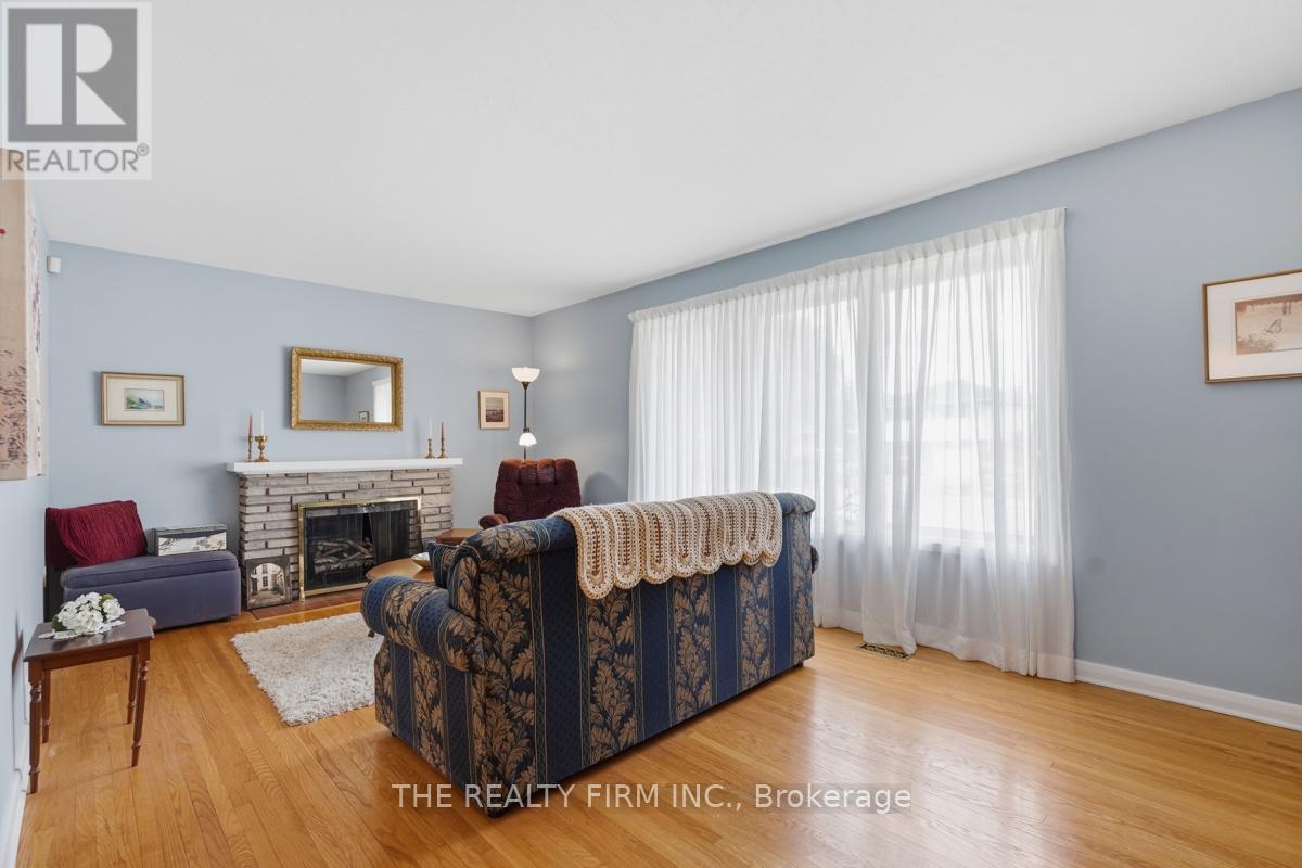 23 FRONTENAC ROAD - 7