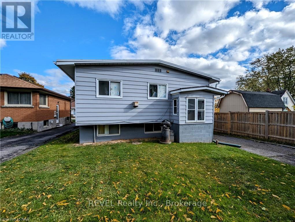 4591 HOMEWOOD AVENUE - 22