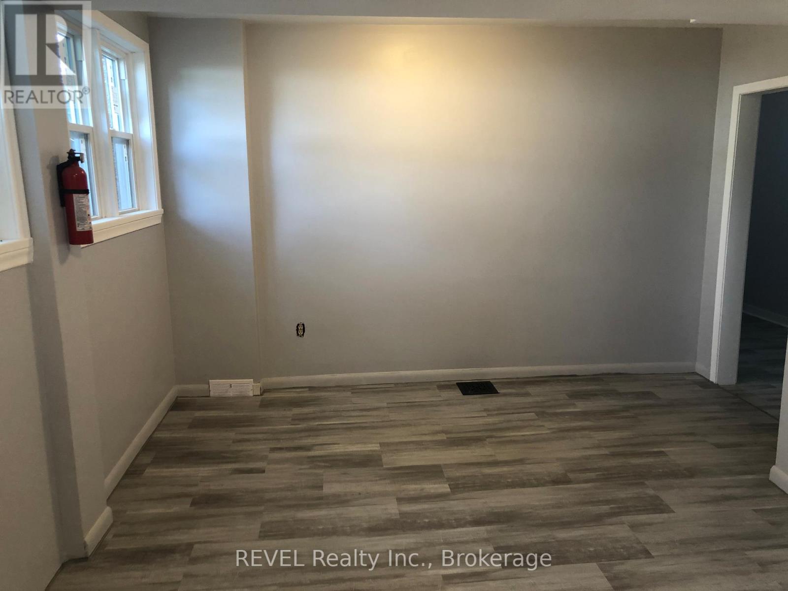 4591 HOMEWOOD AVENUE - 14
