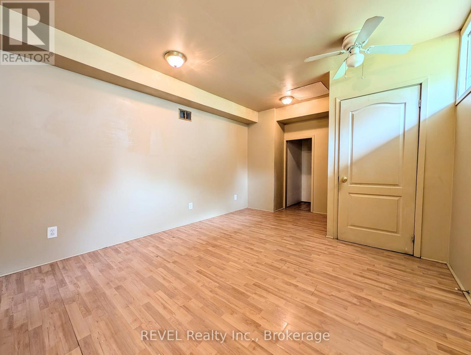 4591 HOMEWOOD AVENUE - 18