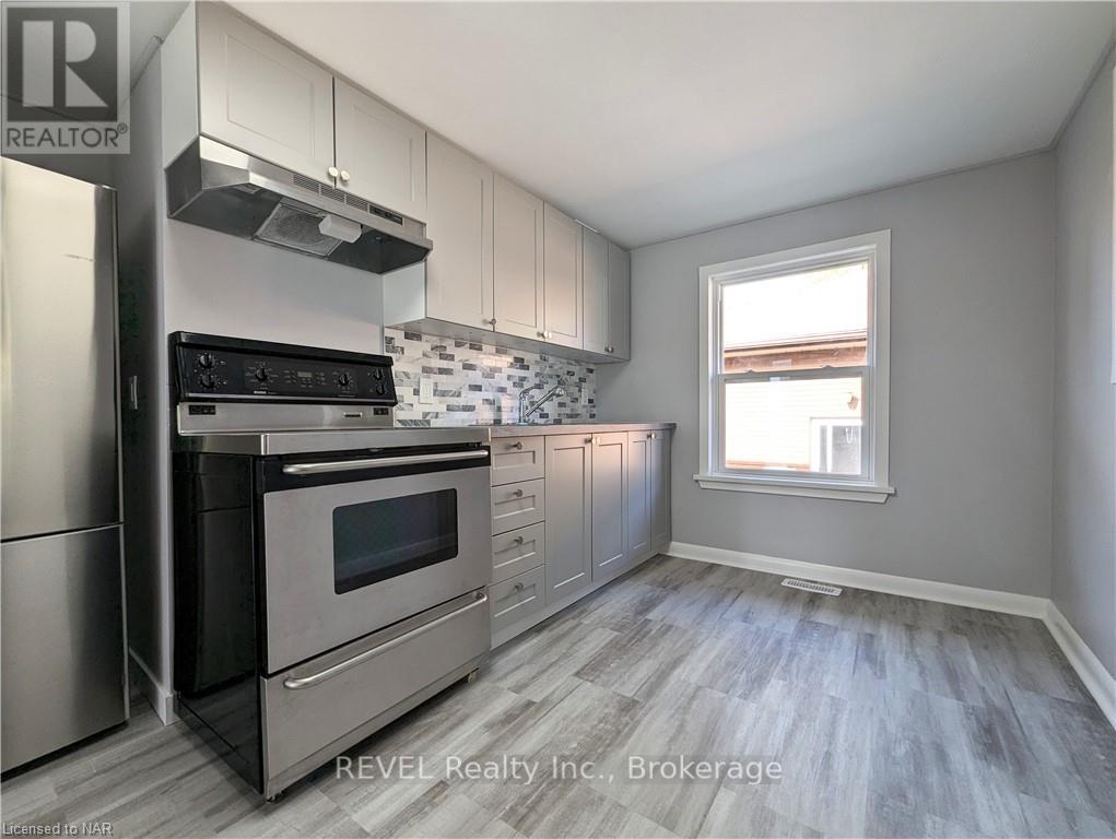 4591 HOMEWOOD AVENUE - 3