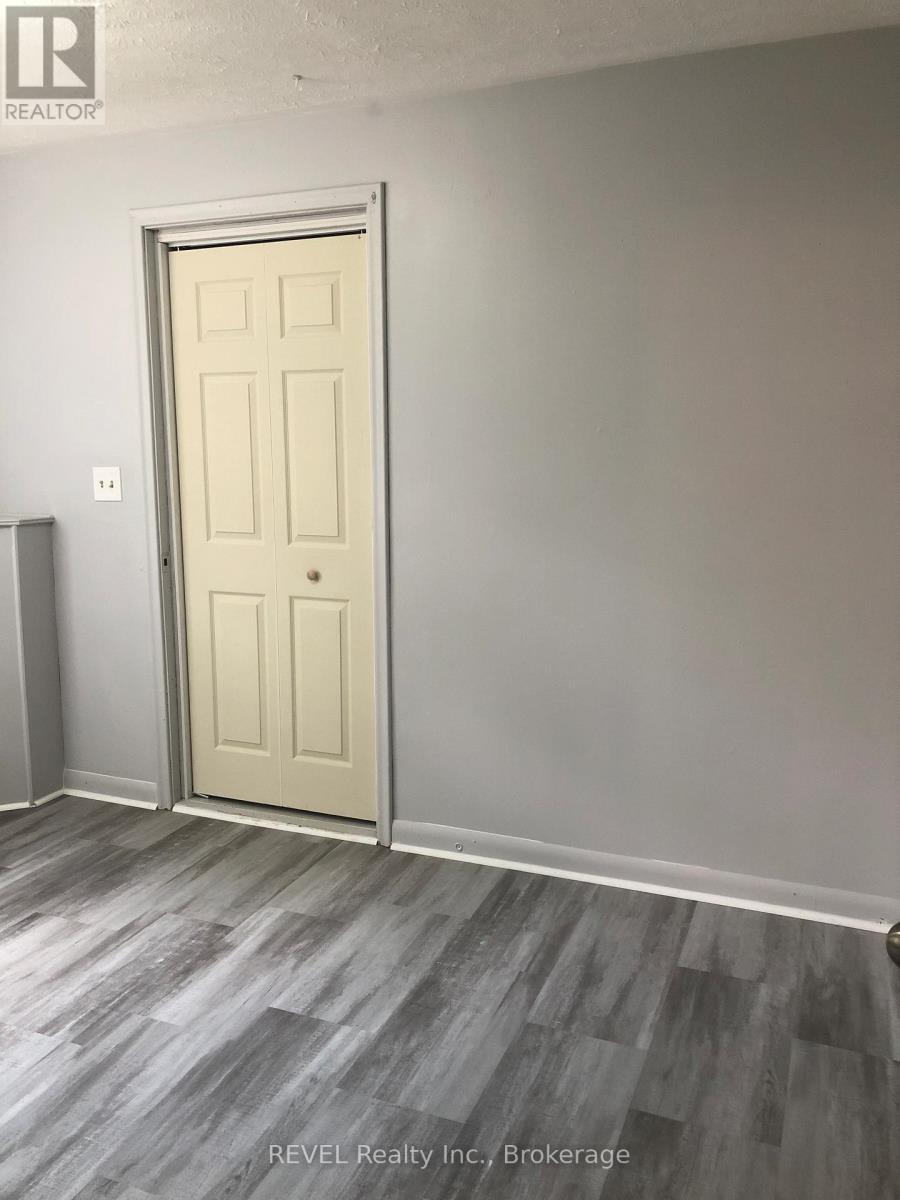 4591 HOMEWOOD AVENUE - 13