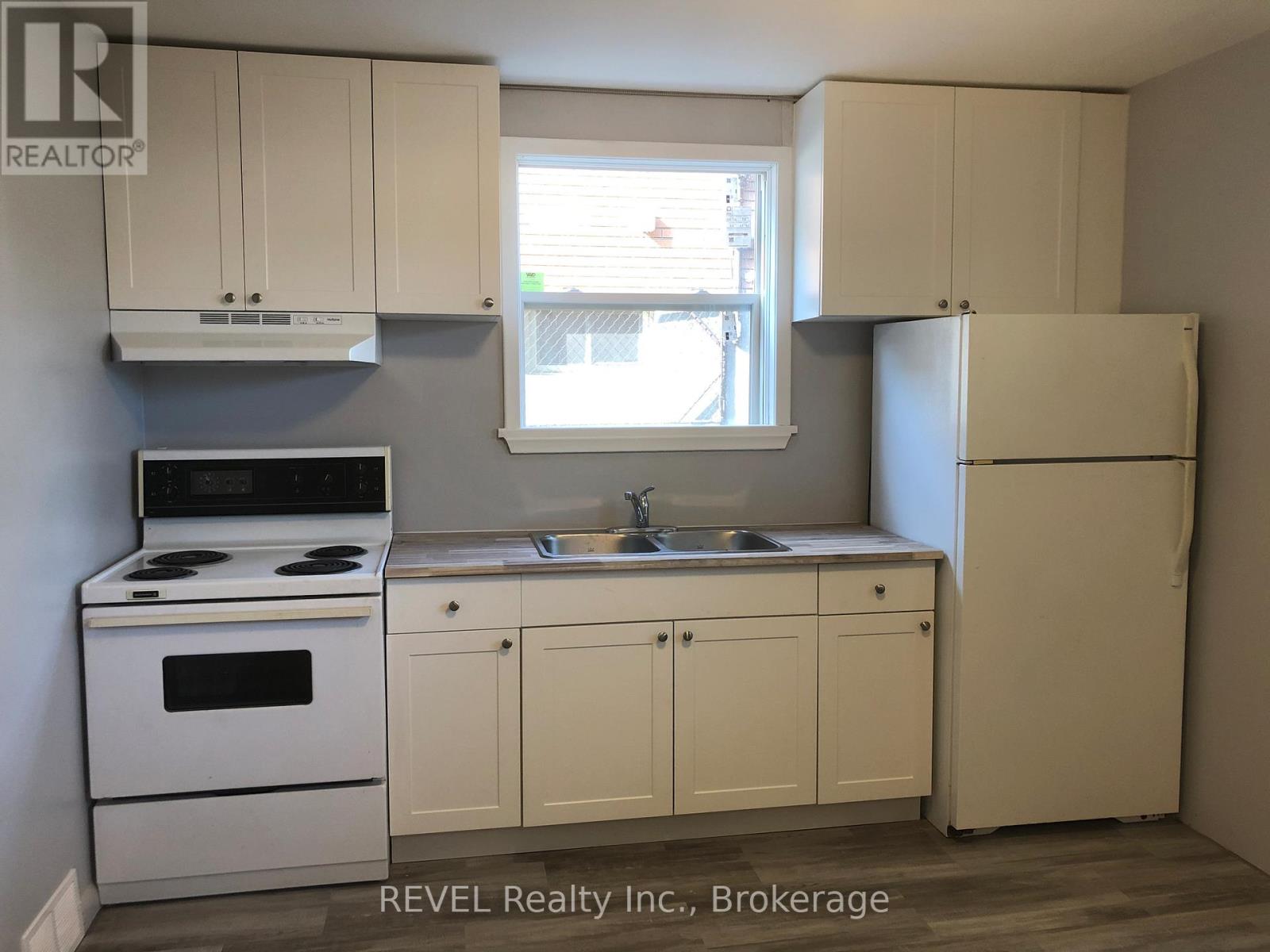 4591 HOMEWOOD AVENUE - 8