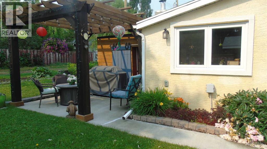 536 22 Street - 7