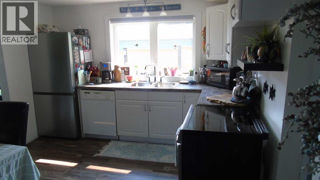536 22 Street - 18
