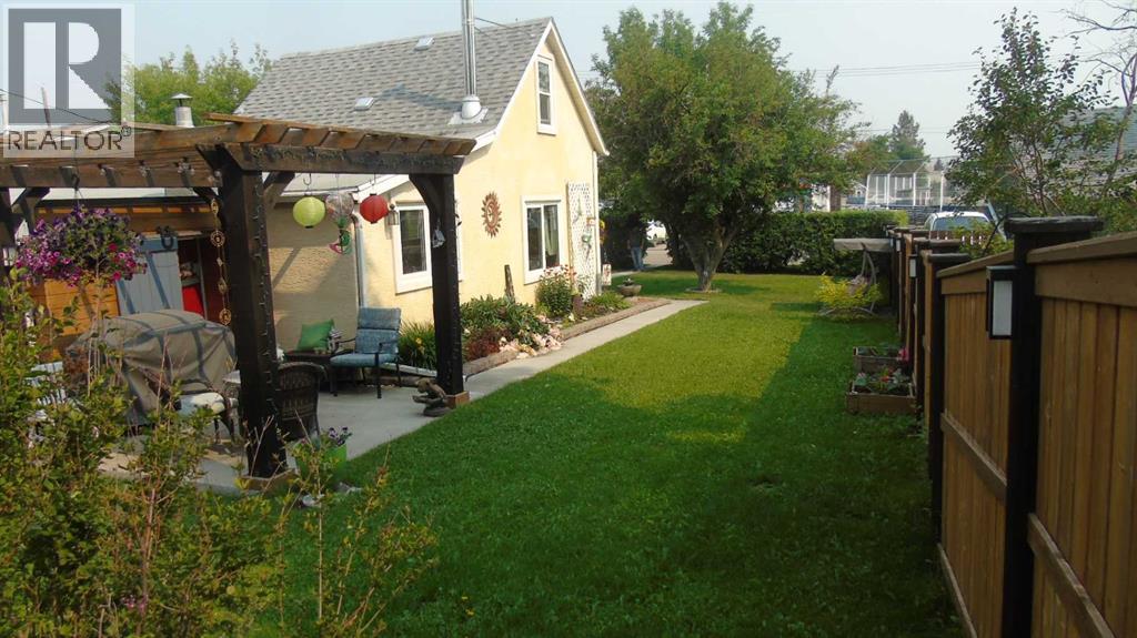 536 22 Street - 8