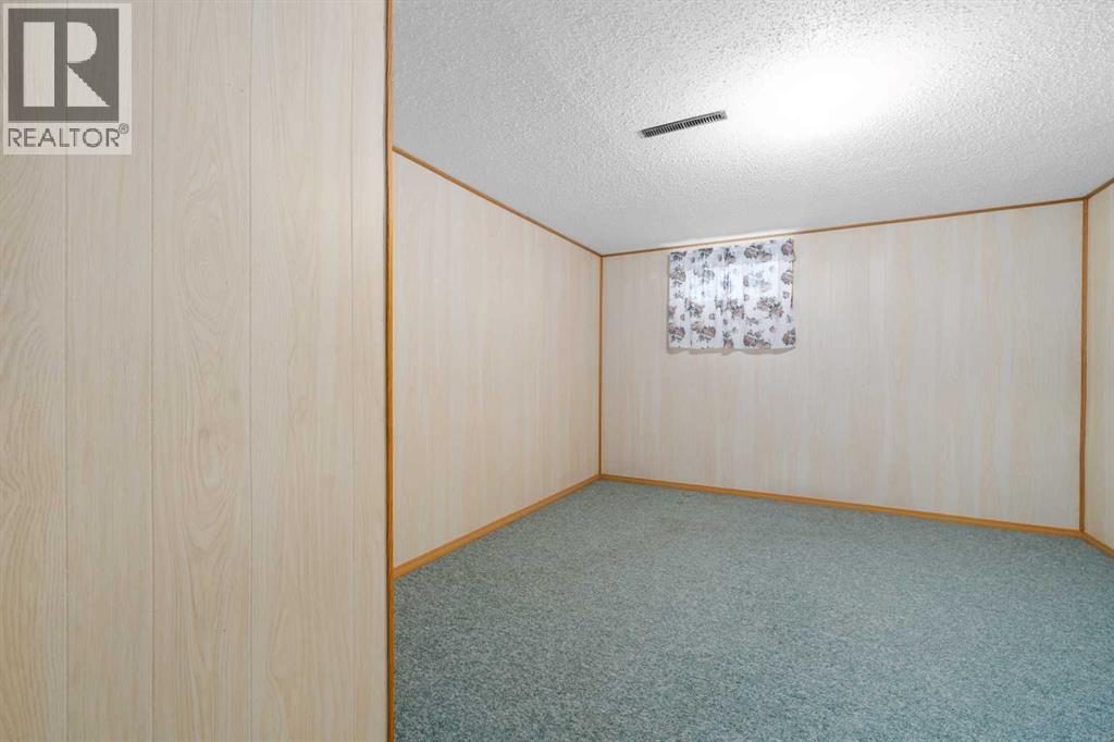 945 3 Avenue - 25