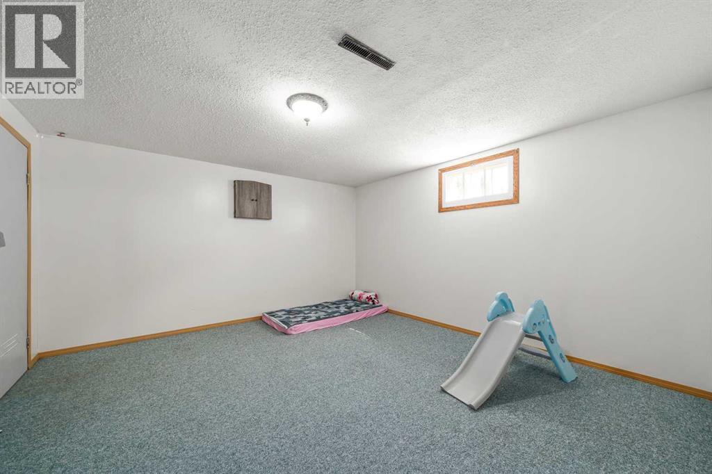945 3 Avenue - 22