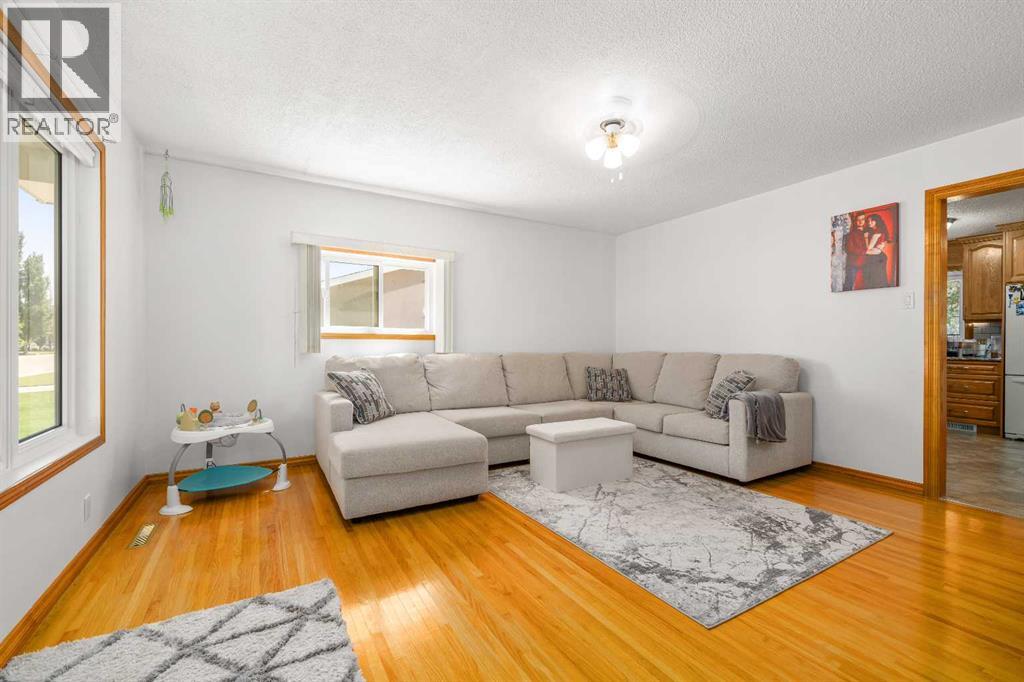 945 3 Avenue - 14