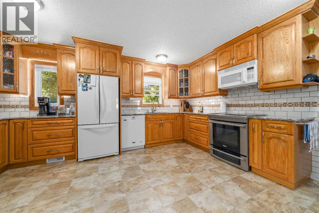 945 3 Avenue - 9