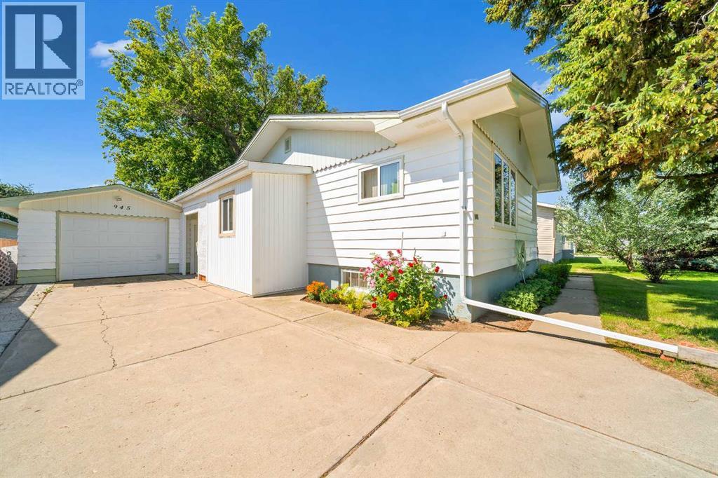 945 3 Avenue - 5