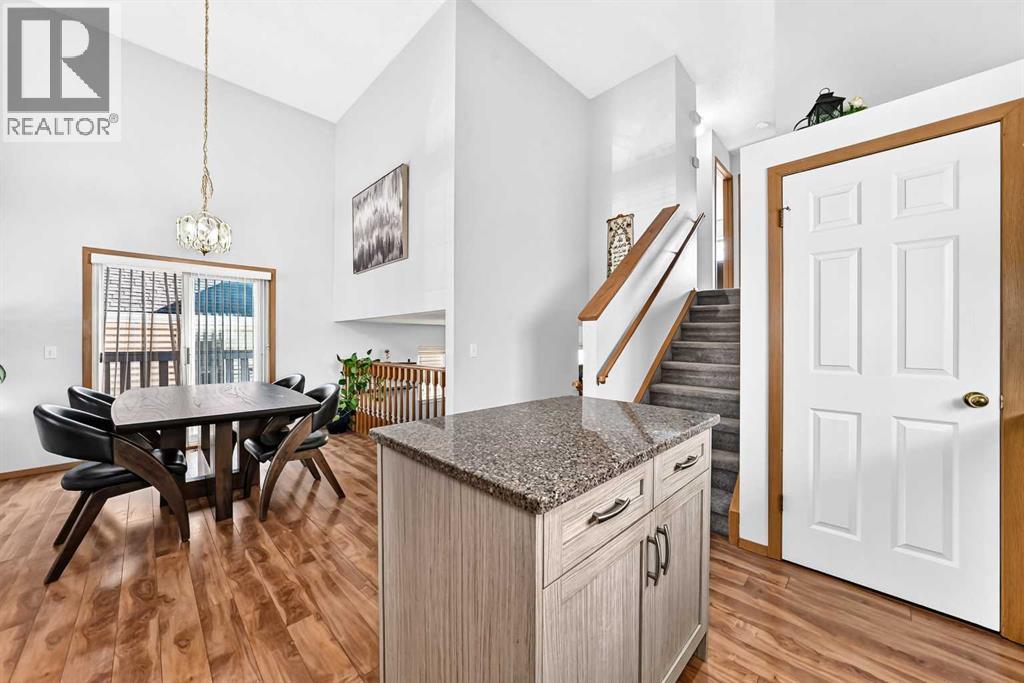 3628 Catalina Boulevard NE - 9