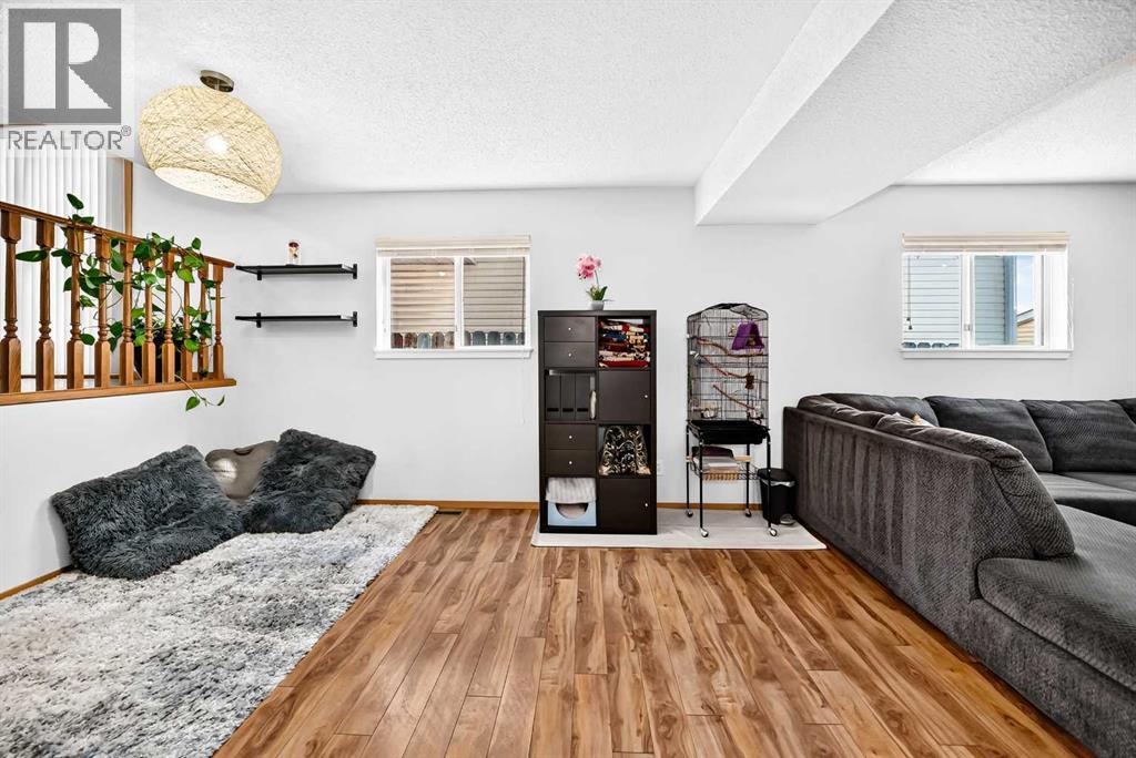 3628 Catalina Boulevard NE - 22