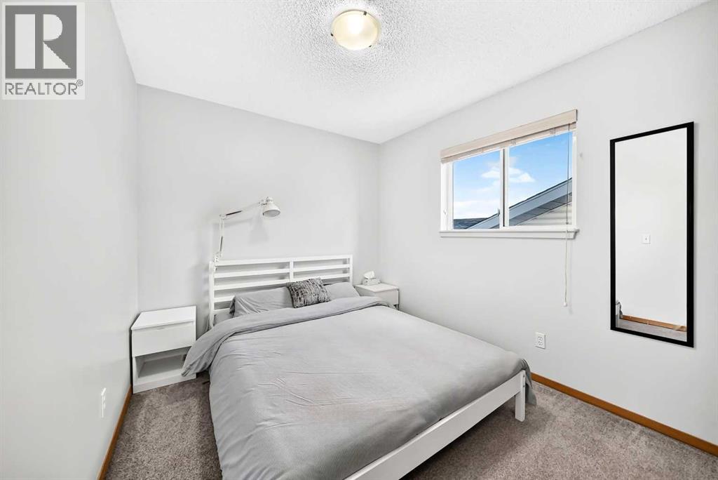 3628 Catalina Boulevard NE - 17