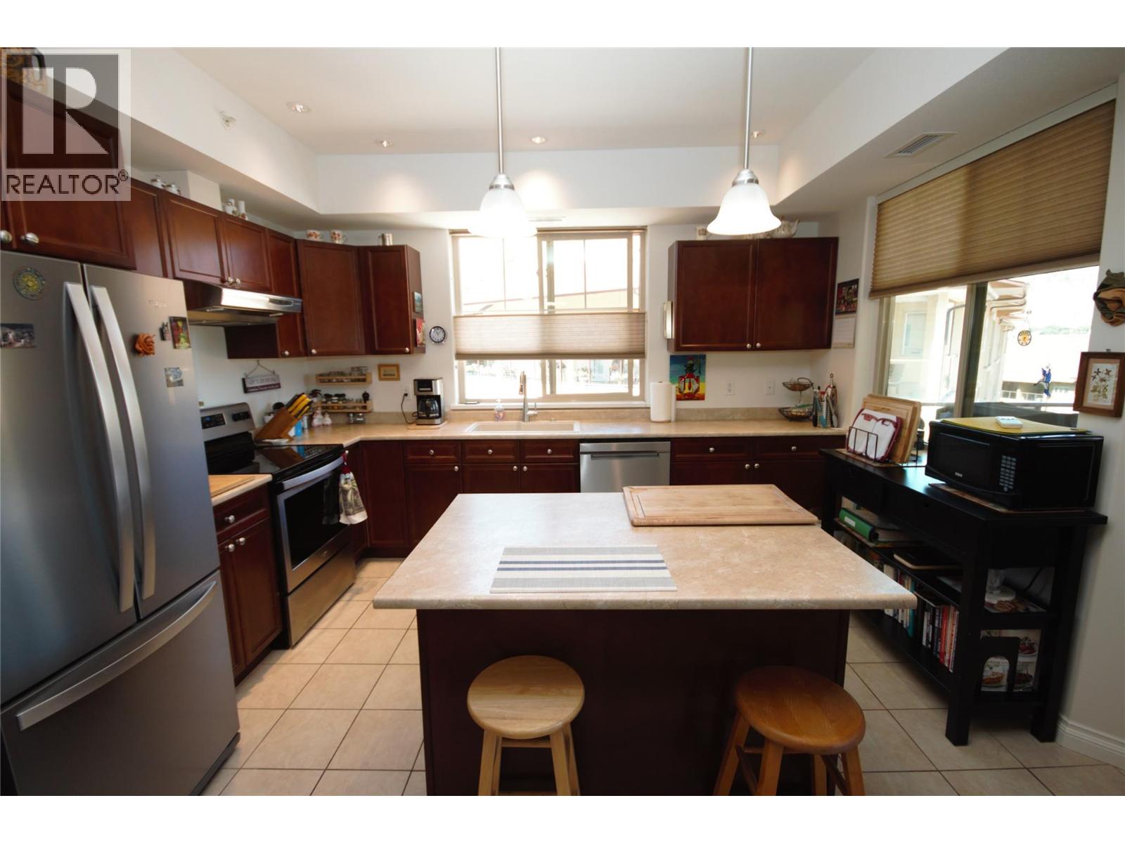 #401C 921 SPILLWAY Road - 4