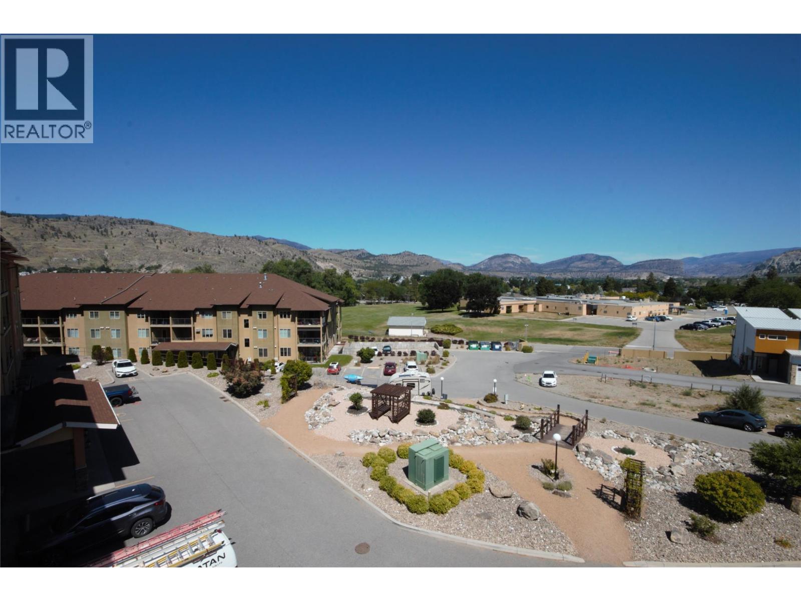 #401C 921 SPILLWAY Road - 39