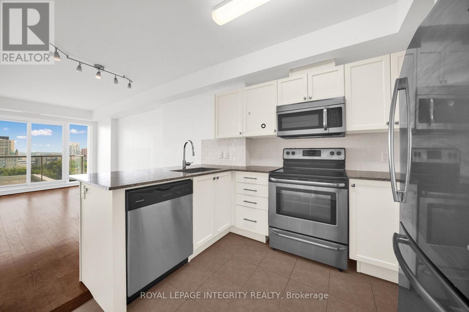 1 Bed, 1 Bath House for Rent in Ottawa – 1504 – 195 BESSERER STREET, Ottawa – MLS# X13589996 - Image 7
