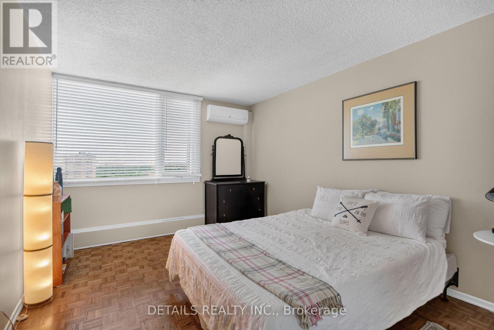 #1602 2625 REGINA STREET - 15
