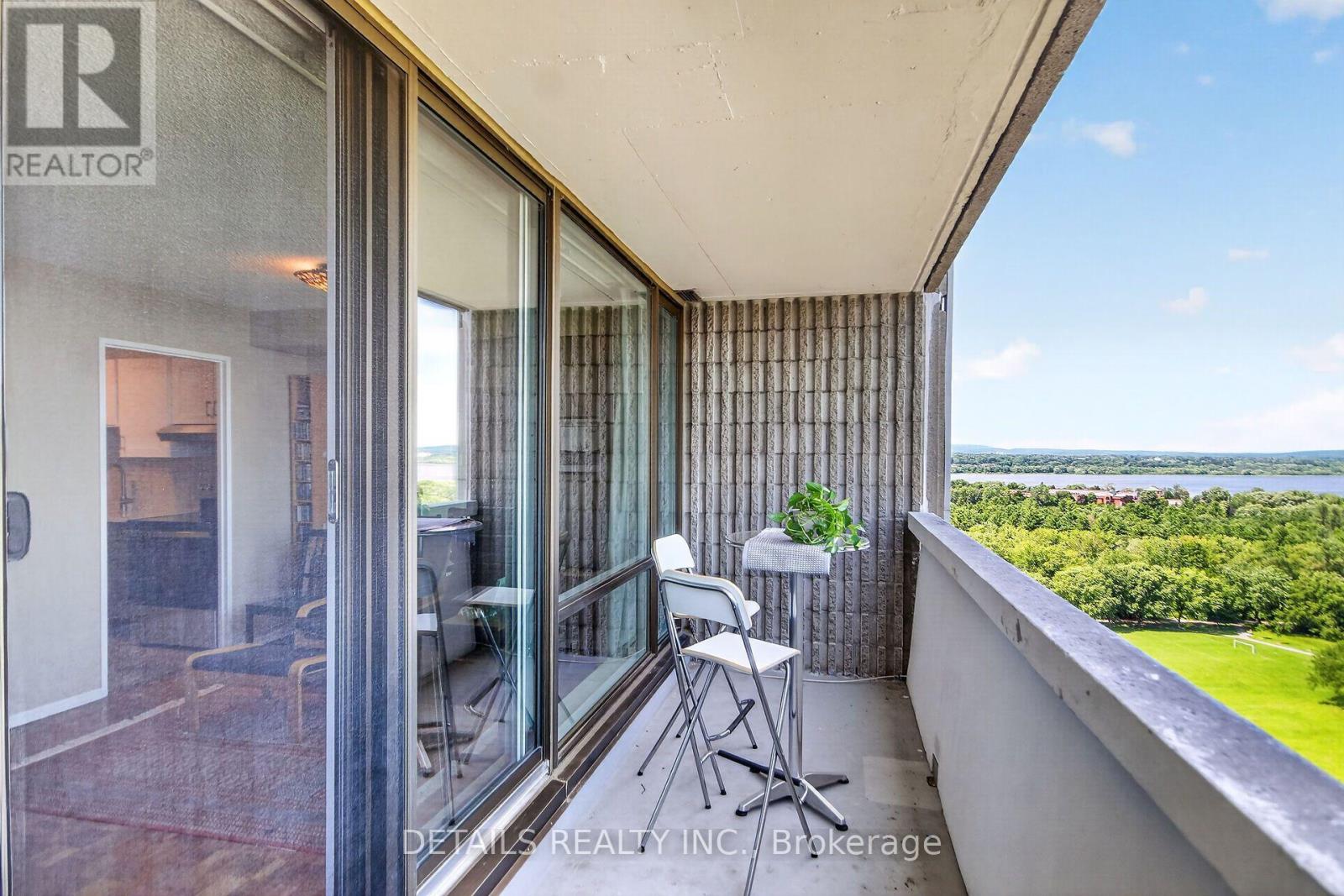 #1602 2625 REGINA STREET - 20