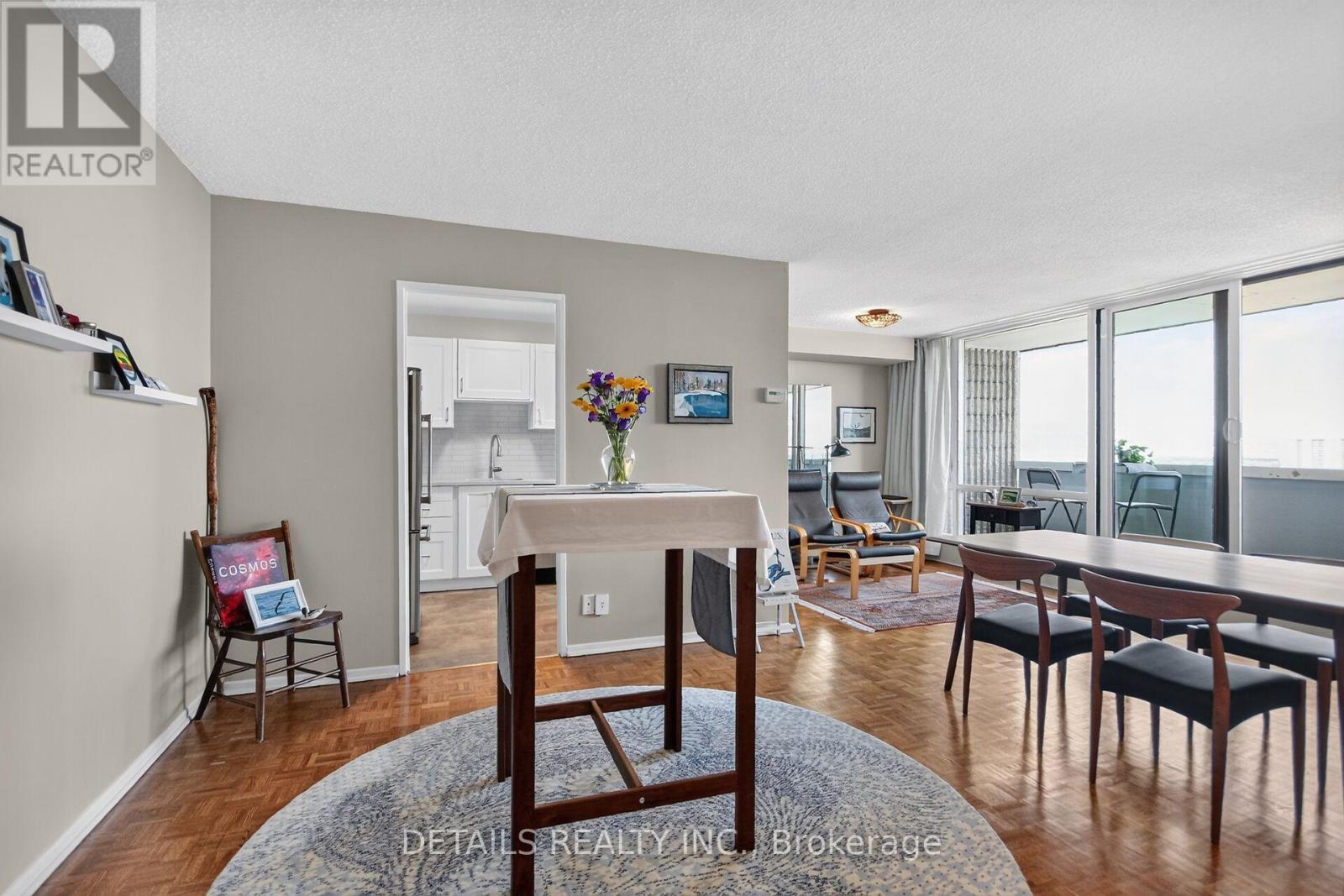 #1602 2625 REGINA STREET - 6