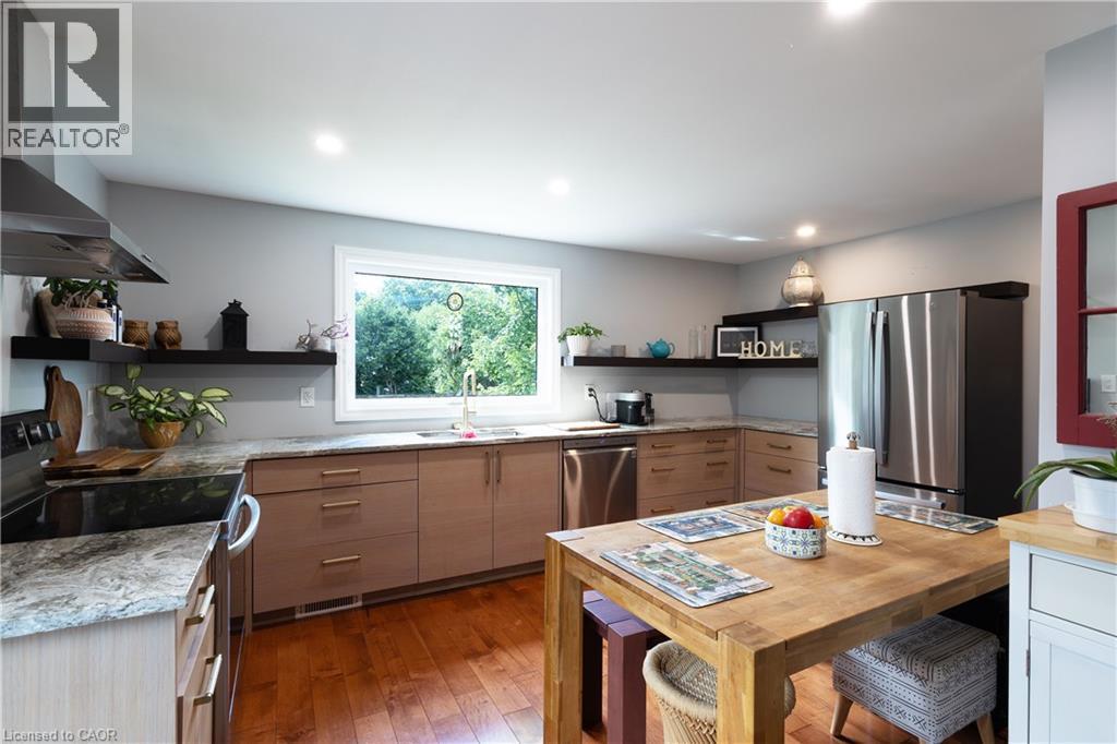 15 SPENCER Avenue - Image 18