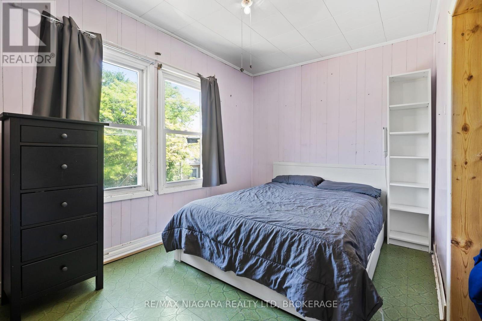 63 HODGKINS AVENUE - 18