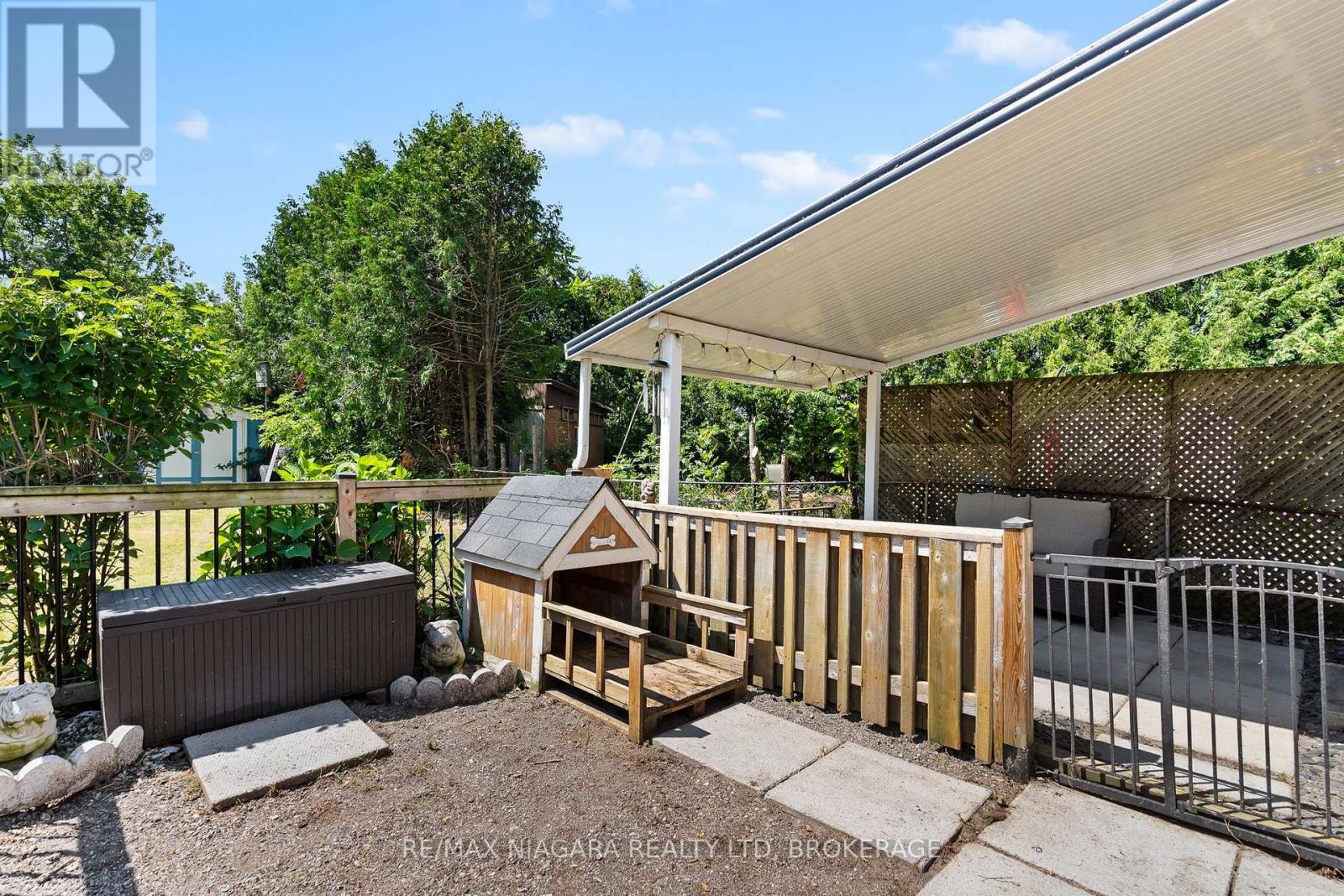 63 HODGKINS AVENUE - 23