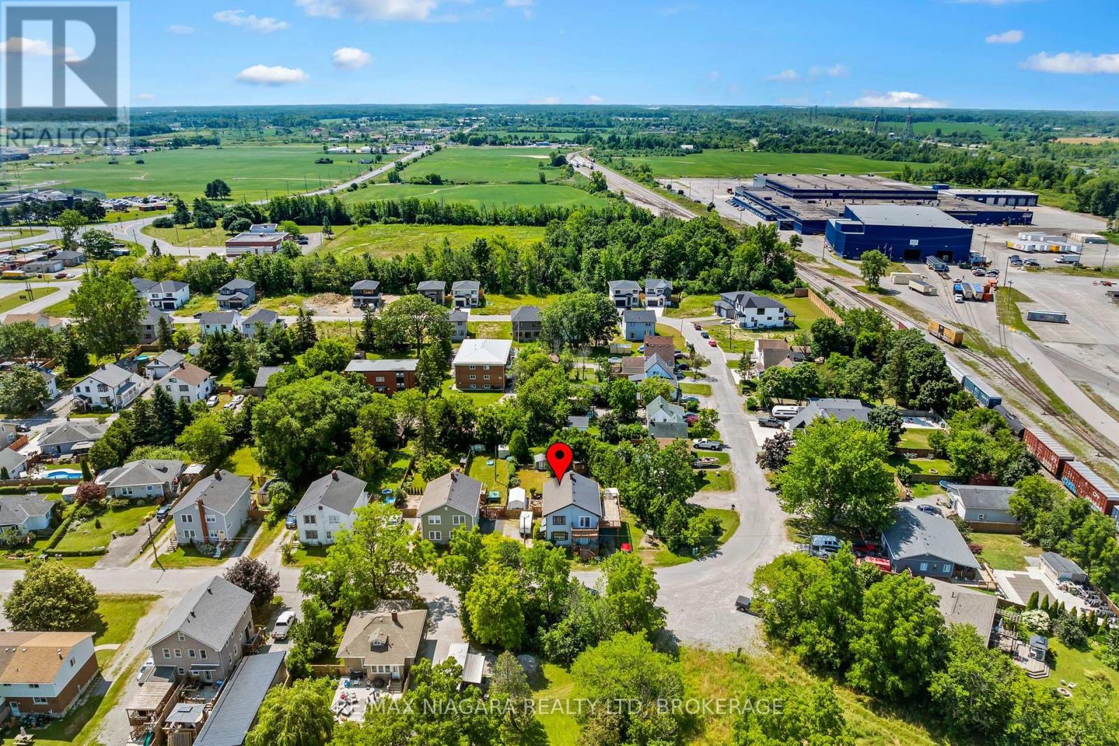 63 HODGKINS AVENUE - 28